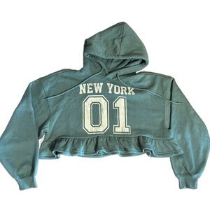 Green NEW YORK Crop Hoodie Women’s Size X Small.